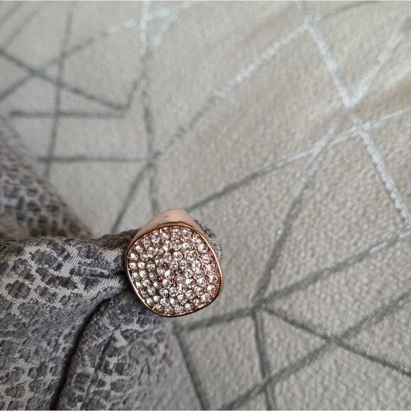 Square Statement Pinky Ring Rose bought it in Macys Solid rose gold new woman - Picture 3 of 5